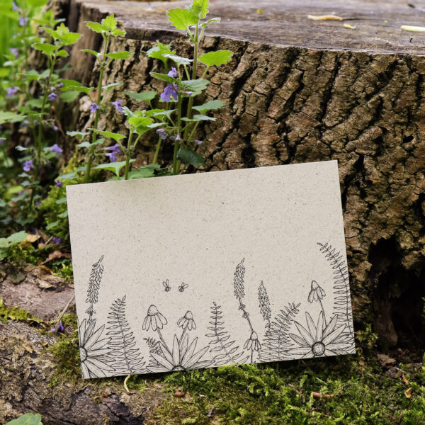 Postkarte aus Graspapier "Wildblumen" - von Hannibelle